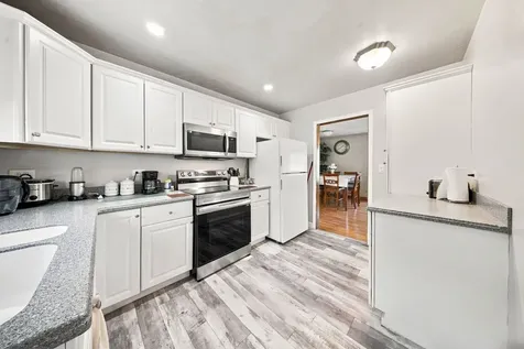 1003 Bellevue Avenue Elgin IL 60120