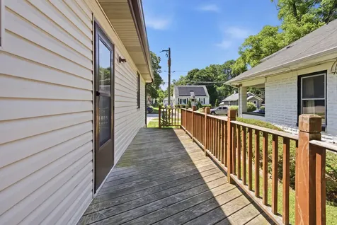 1003 Bellevue Avenue Elgin IL 60120