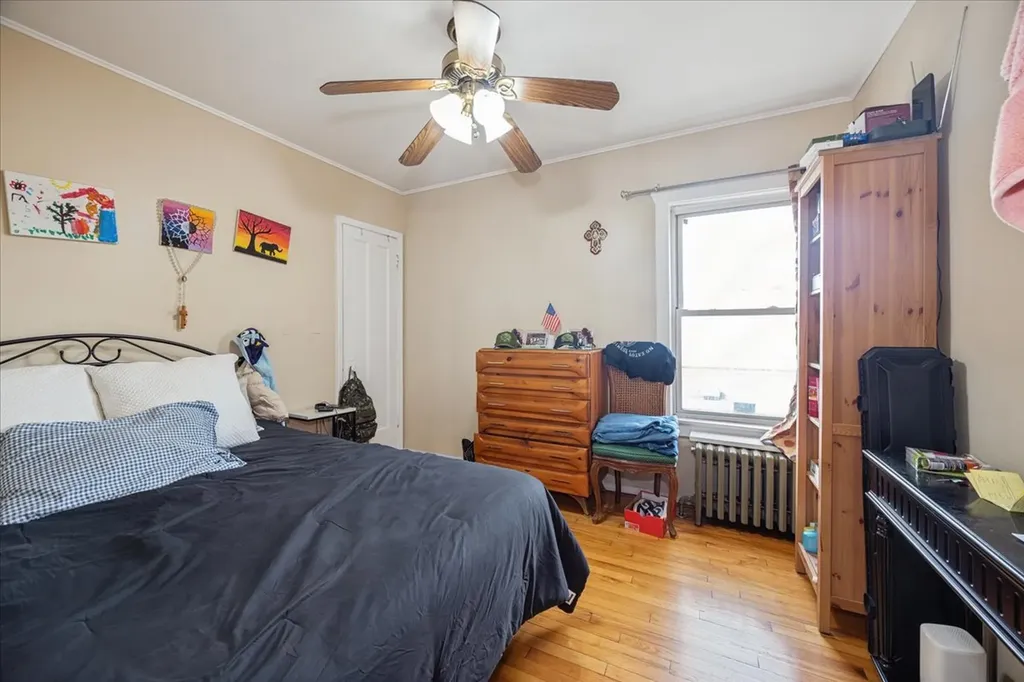 4630 South Sawyer Avenue Chicago IL 60632