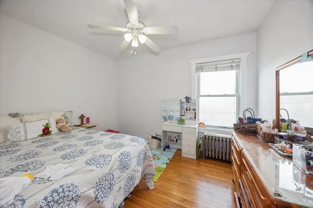 4630 South Sawyer Avenue Chicago IL 60632