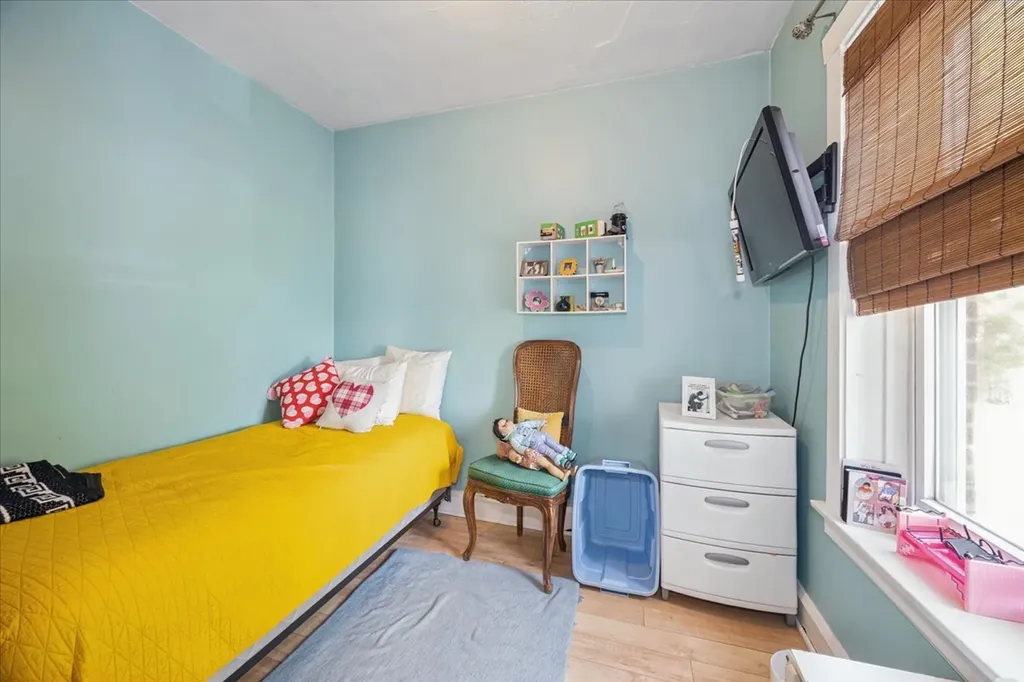 4630 South Sawyer Avenue Chicago IL 60632
