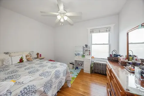 4630 South Sawyer Avenue Chicago IL 60632