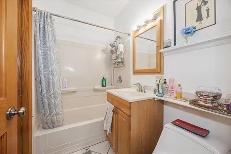 4630 South Sawyer Avenue Chicago IL 60632