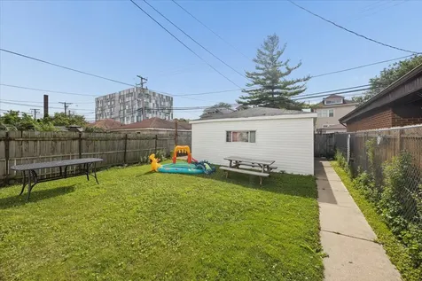 4630 South Sawyer Avenue Chicago IL 60632