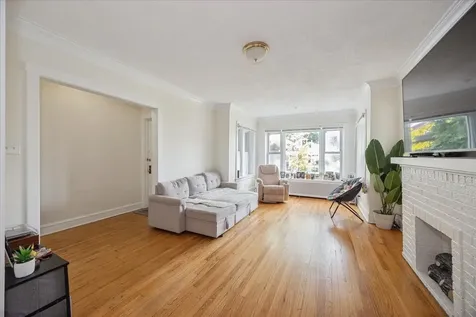 4630 South Sawyer Avenue Chicago IL 60632