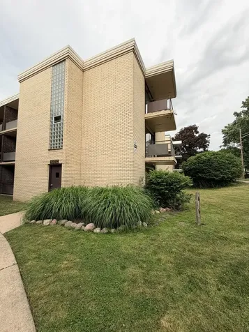 12546 Fairview Avenue Blue Island IL 60406