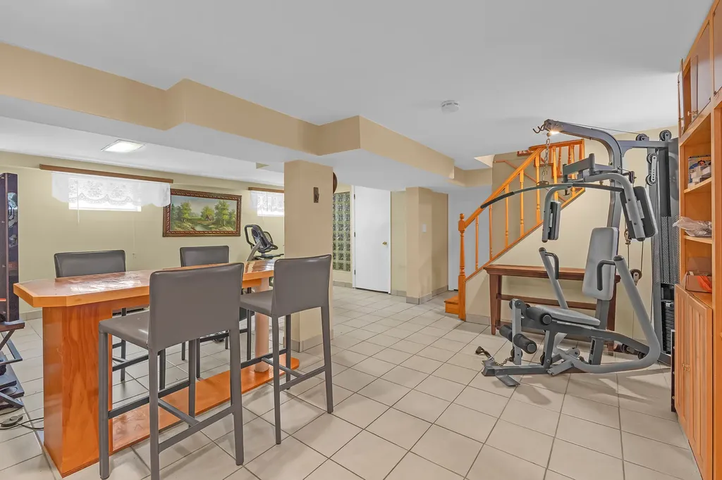 3448 North Oleander Avenue Chicago IL 60634