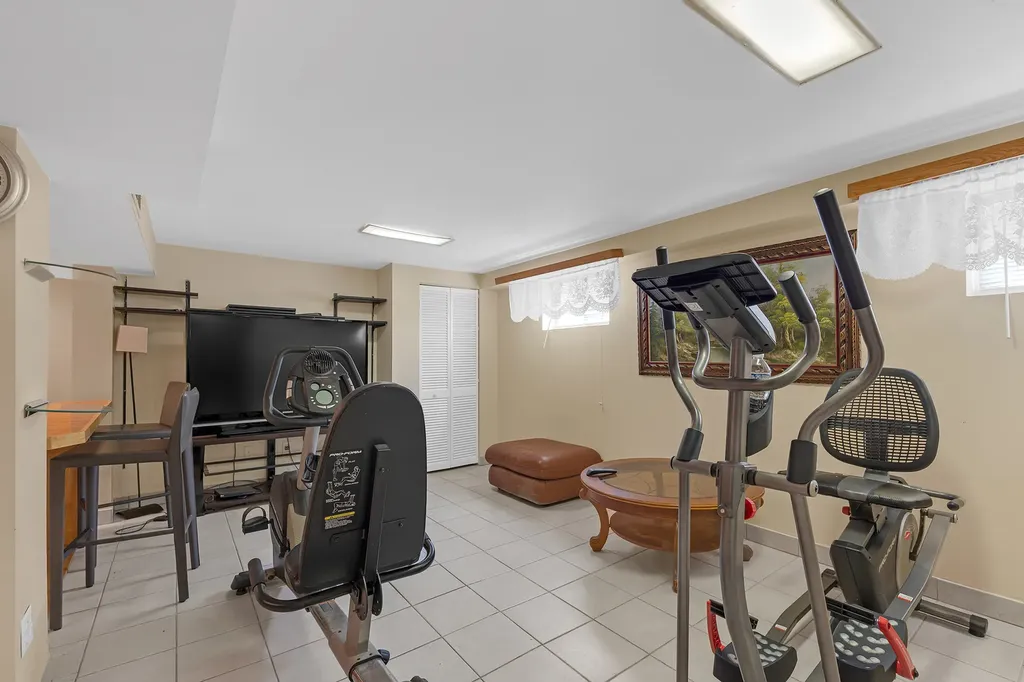 3448 North Oleander Avenue Chicago IL 60634