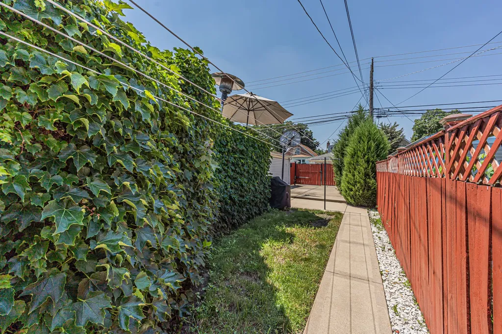 3448 North Oleander Avenue Chicago IL 60634