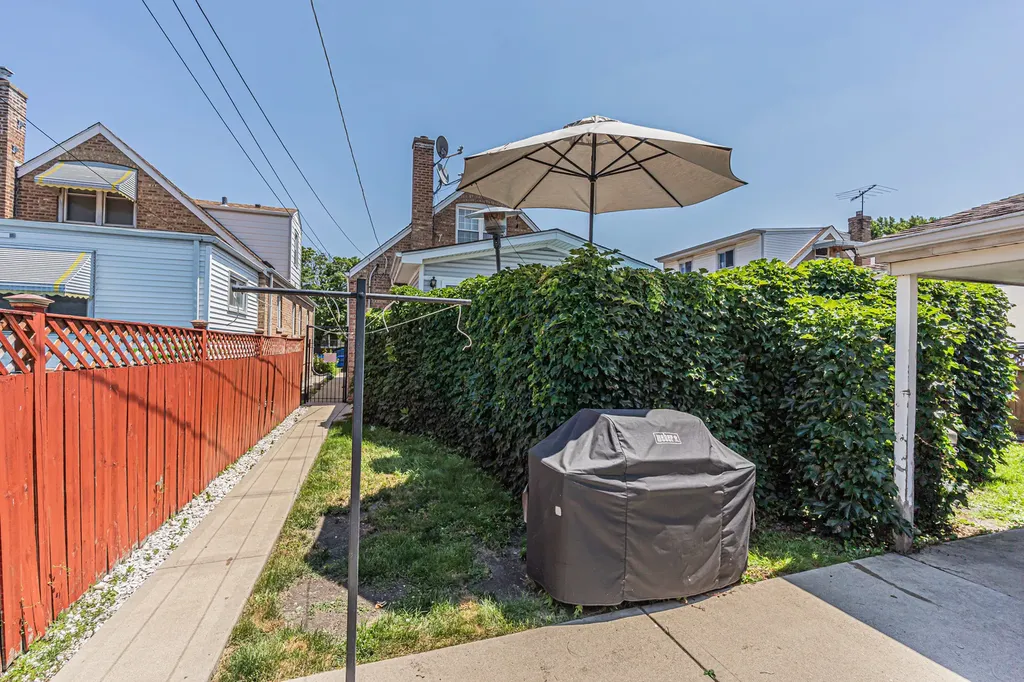 3448 North Oleander Avenue Chicago IL 60634