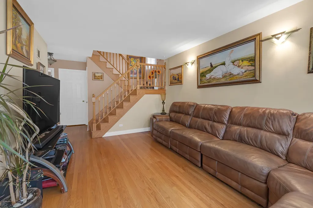 3448 North Oleander Avenue Chicago IL 60634