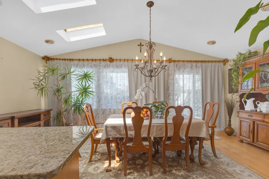 3448 North Oleander Avenue Chicago IL 60634