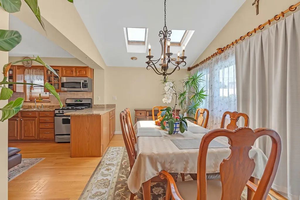 3448 North Oleander Avenue Chicago IL 60634