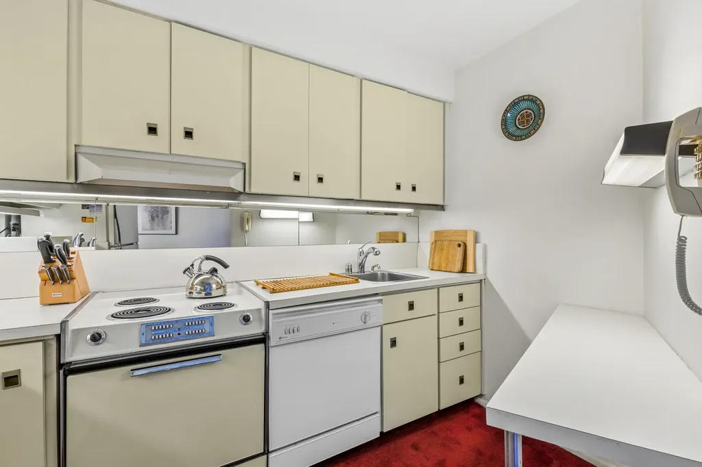 300 North State Street Chicago IL 60654