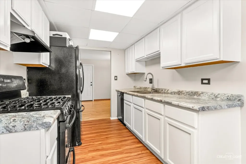 30W375 Pinehurst Drive Naperville IL 60563