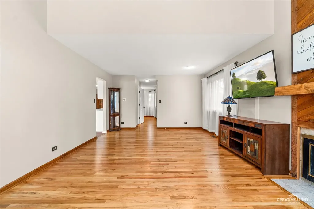 30W375 Pinehurst Drive Naperville IL 60563