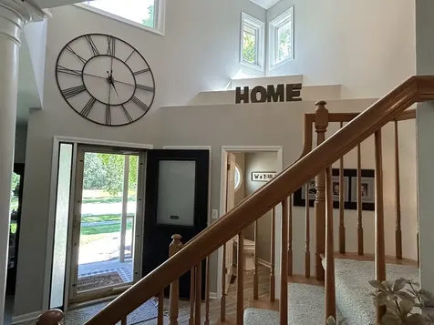 829 Kent Circle Bartlett IL 60103