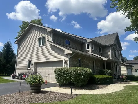 829 Kent Circle Bartlett IL 60103
