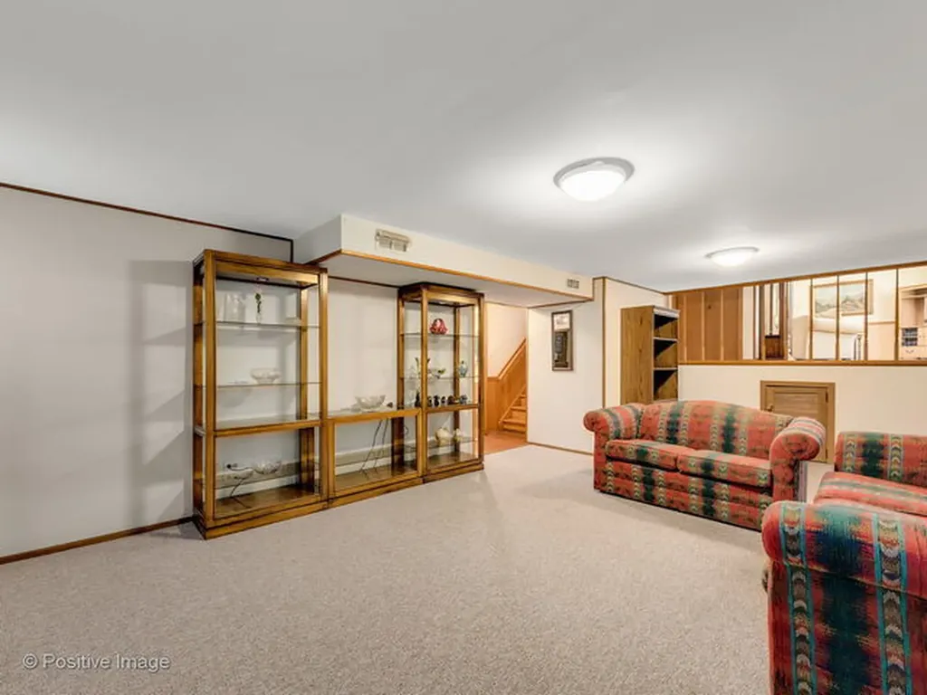 7827 Rohrer Drive Downers Grove IL 60516