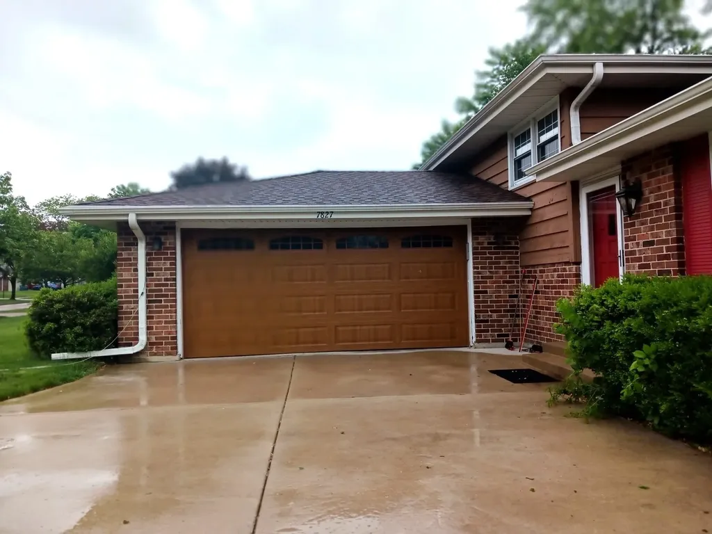 7827 Rohrer Drive Downers Grove IL 60516