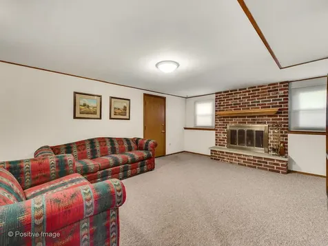 7827 Rohrer Drive Downers Grove IL 60516