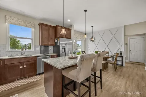 2240 Coventry Circle S Sycamore IL 60178