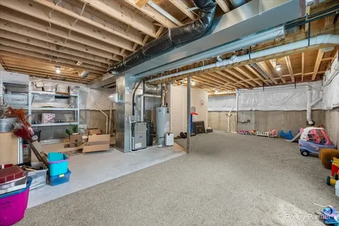 2240 Coventry Circle S Sycamore IL 60178