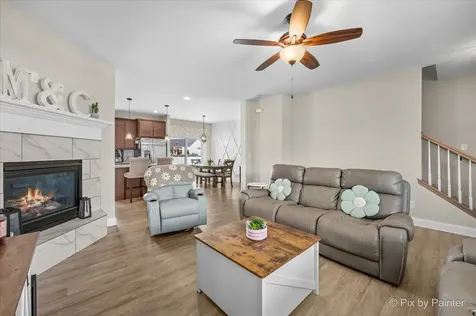 2240 Coventry Circle S Sycamore IL 60178