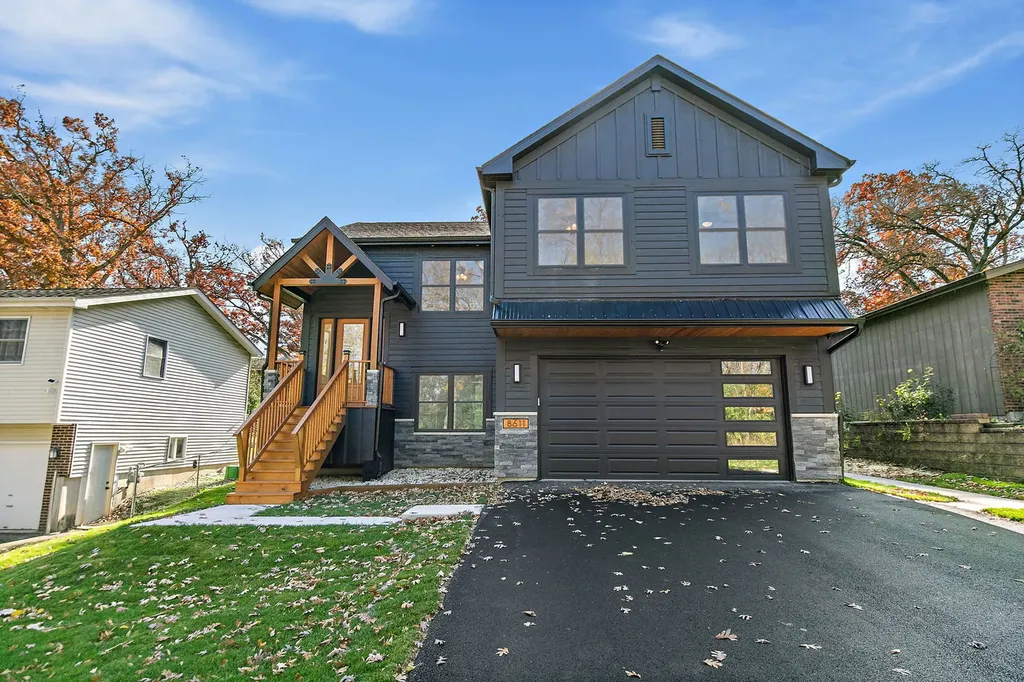 8611 Dorr Road Wonder Lake IL 60097