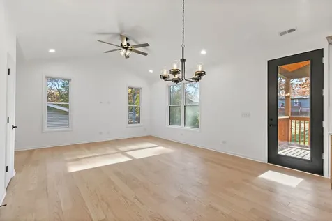 8611 Dorr Road Wonder Lake IL 60097