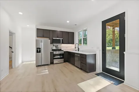 8611 Dorr Road Wonder Lake IL 60097