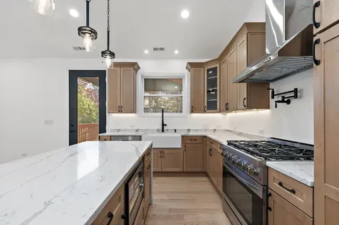8611 Dorr Road Wonder Lake IL 60097
