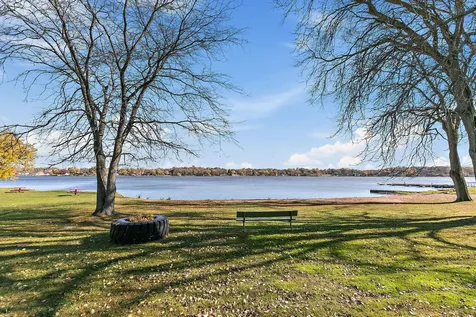 8611 Dorr Road Wonder Lake IL 60097
