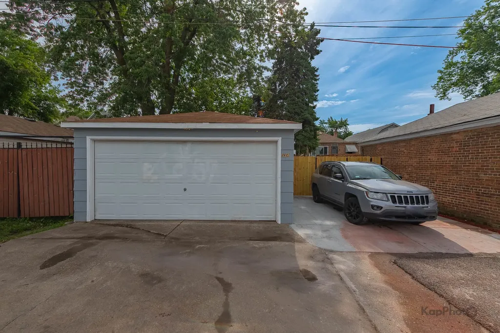 9350 South Manistee Avenue Chicago IL 60617