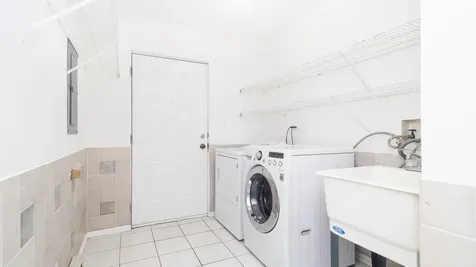 1513 North Clybourn Avenue Chicago IL 60610