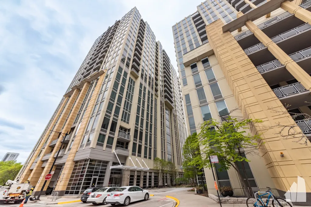 700 North Larrabee Street Chicago IL 60654