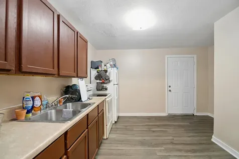 294 North Greenwood Avenue Kankakee IL 60901