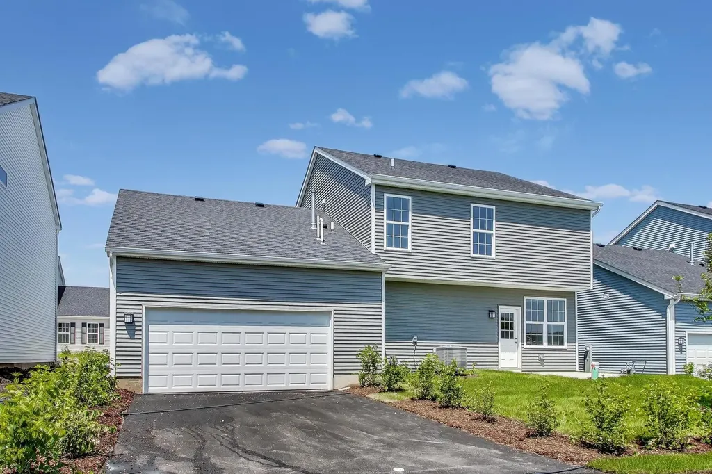 1047 Celebration Drive Aurora IL 60504