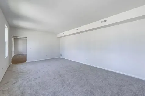 1047 Celebration Drive Aurora IL 60504