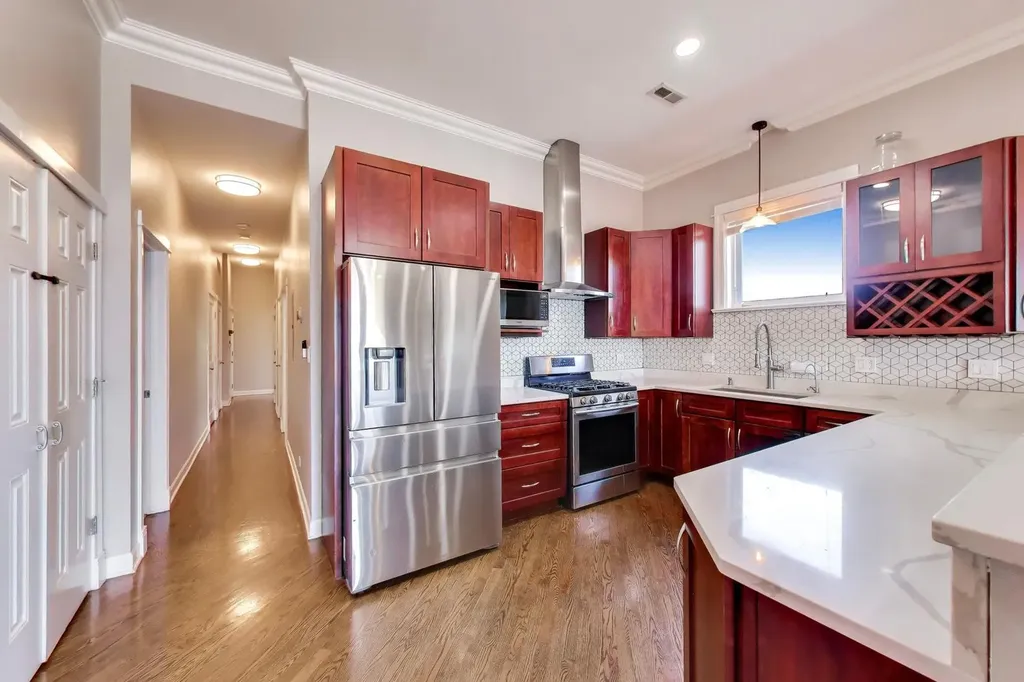 2174 North Stave Street Chicago IL 60647