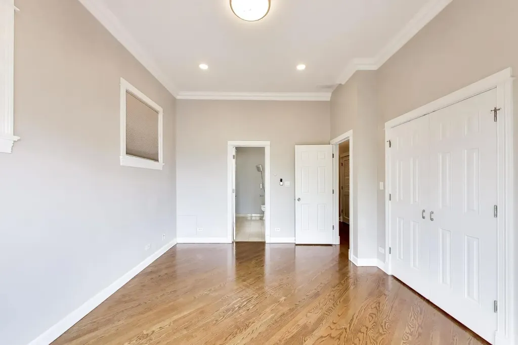 2174 North Stave Street Chicago IL 60647