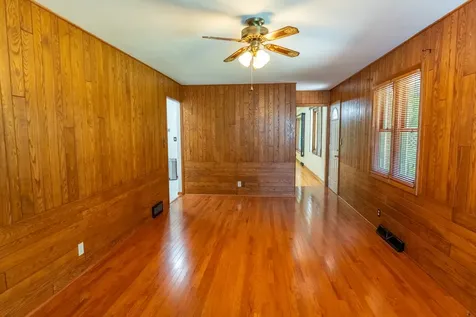 5715 Knollwood Road Rockford IL 61107