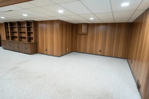 5715 Knollwood Road Rockford IL 61107