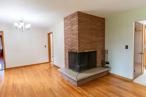 5715 Knollwood Road Rockford IL 61107