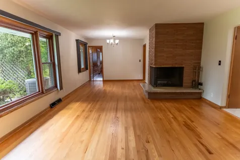 5715 Knollwood Road Rockford IL 61107