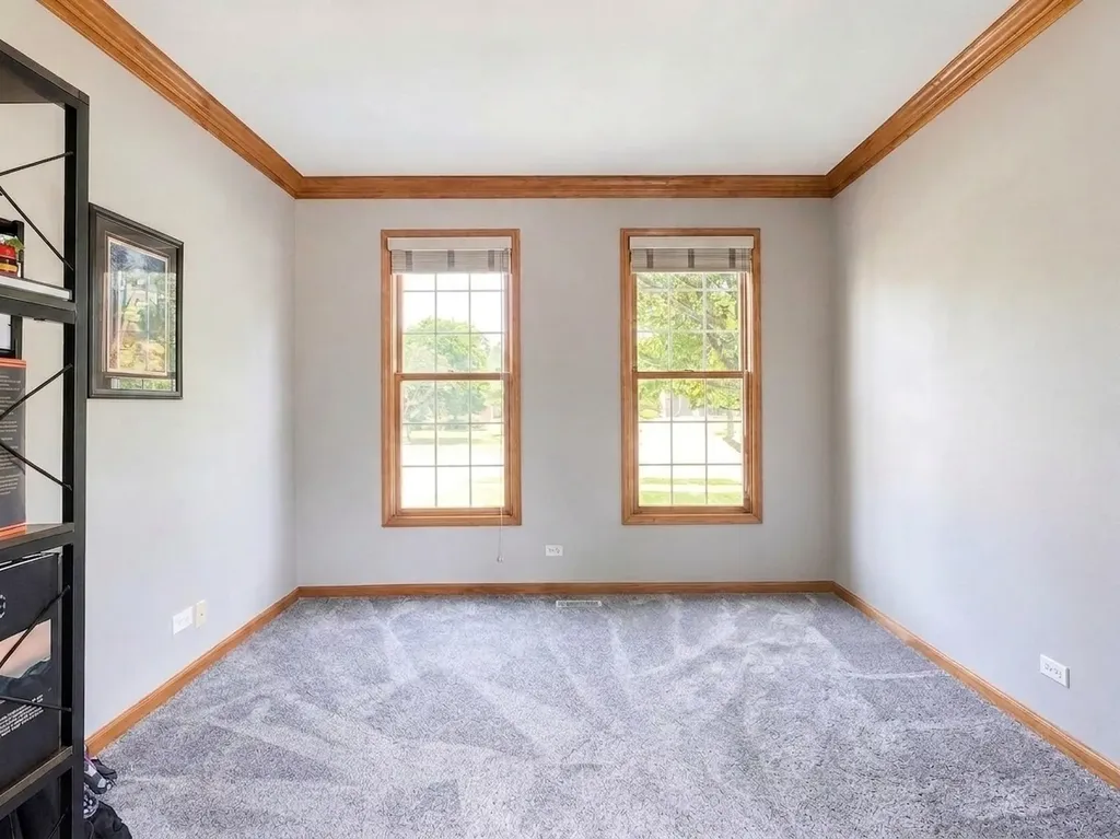 376 Amy Court Glen Ellyn IL 60137