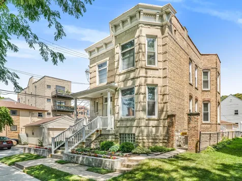 4749 North Long Avenue Chicago IL 60630