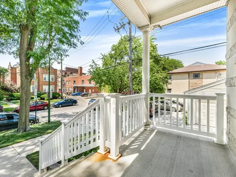 4749 North Long Avenue Chicago IL 60630