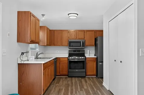 2640 Sycamore Drive Waukegan IL 60085