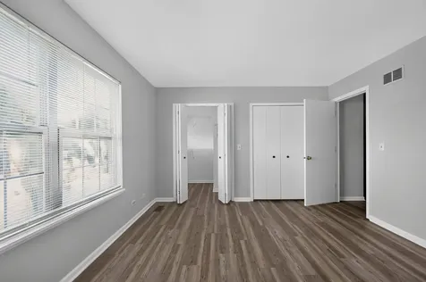 2640 Sycamore Drive Waukegan IL 60085